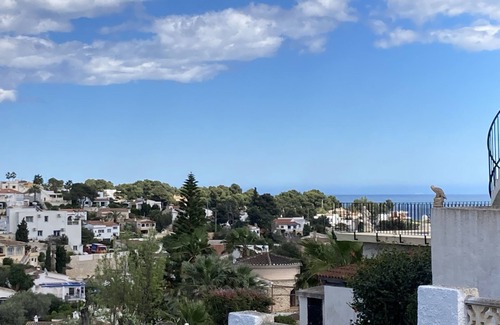 Urbanitzacio la Fustera House | Villa with private pool near the beach with free WiFi