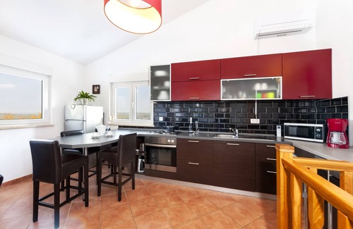 Montizana Villa | Villa with private pool & Incredible views 6km from Porec