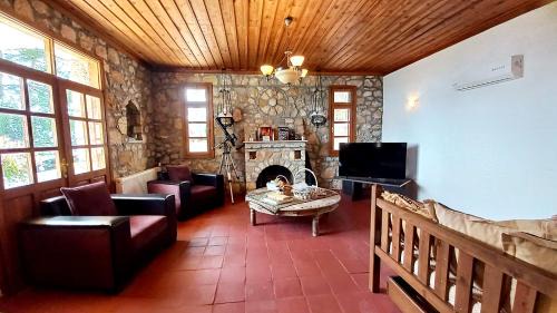 Faralya Villa | Villa with sea views in Faralya