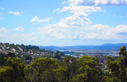 South Launceston Apartment | Village Family Motor Inn