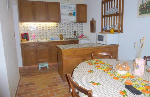 Leucate House | Village house with patio