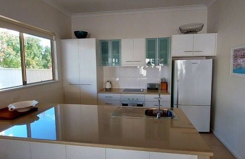 Port Elliot House | Village lifestyle by the sea