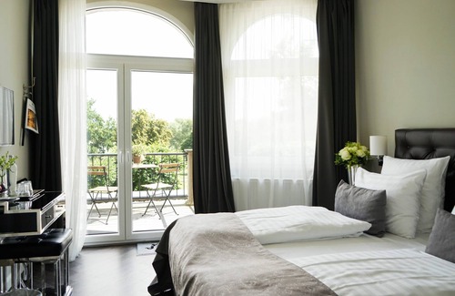 Rodenkirchen Hotel | Villahotel Rheinblick