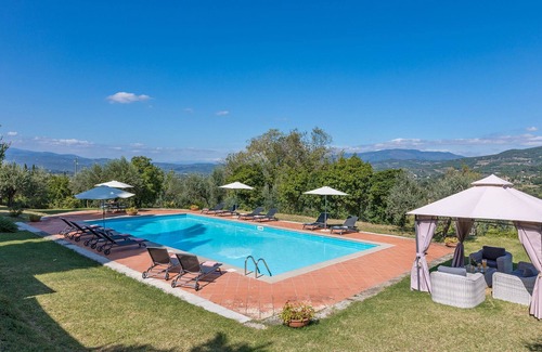 Arezzo Villa | Villalta 18+2, Emma Villas