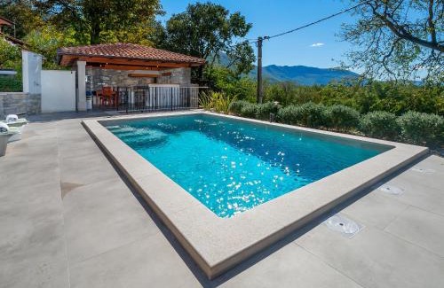 Krsan Villa | VillaNuova