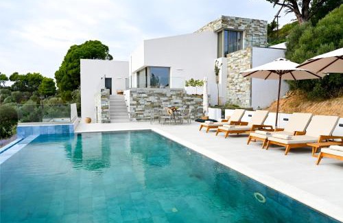 Agia Paraskevi Villa | Villas Phos Skiathos