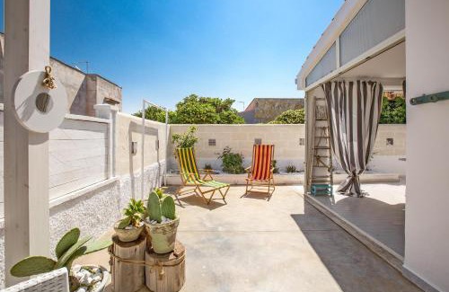 Maruggio House | Villetta Boschetto by BarbarHouse