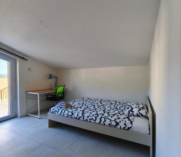 Pianola Villa | Villino Helios - moderno e rifinito