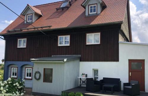 Bertsdorf-Hoernitz Apartment | Vincent family holiday home