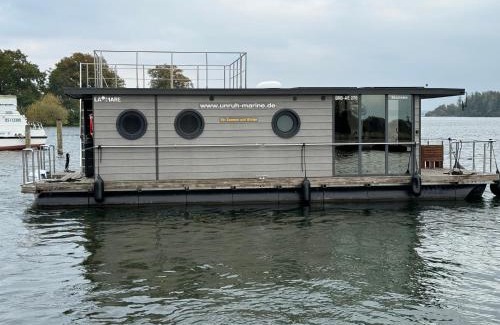 Schwerin Boat Rental | Vindua Marieke - Festlieger