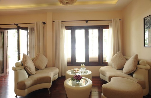 Minh An Hotel | Vinh Hung Riverside Resort & Spa