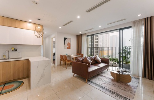 Trung Hoa Nhan Chinh Apartment | Vinhomes D'Capitale -Block C1- 3 Bedrooms with Bathtub & Unobstructed View