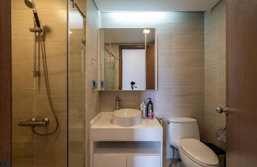 Hang Xanh Apartment | Vinhomes Grand Residences