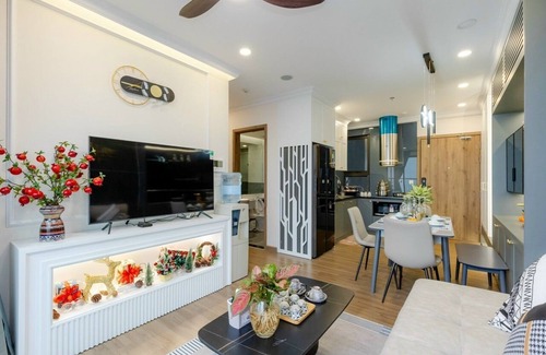 Cong Vi Apartment | VINHOMES METROPOLIS 2 BEDROOMSn