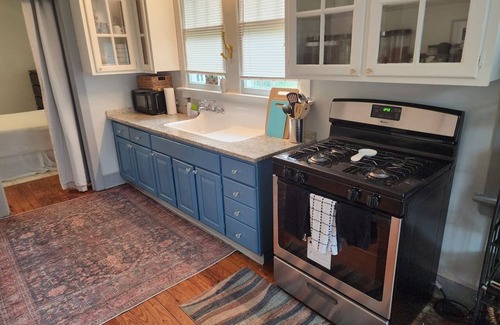 Earlewood Apartment | Vintage Escape *New*