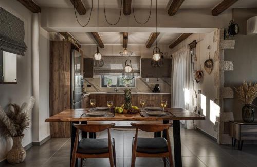 Lagopodo Villa | Violet Private Stone Villa