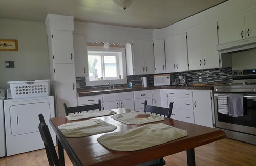 Lower Blomidon House | Visit the beautiful Annapolis Valley of Nova Scotia at Blomidon Vacation Rentals