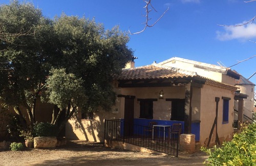 Ossa de Montiel House | Visit the natural park with family or friends at an unbeatable price