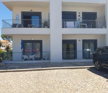 Olhos D'Agua Apartment | Vista das Ondas