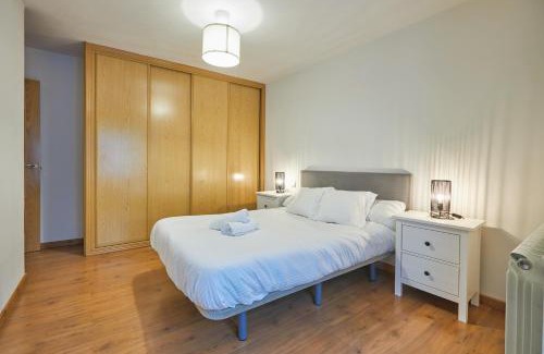 Avila Apartment | Vive Ávila - Terraza y Estilo en Plaza Italia - By Alterhome