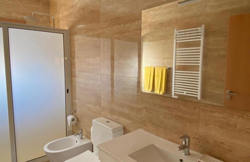 Anha House | Vivenda Caixilão casa com 3 quartos