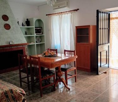 Castellar de Santisteban House | Vivienda rural Los Iberos M&M,