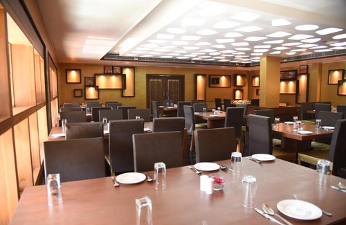 Anand Hotel | Viz Park Hotel