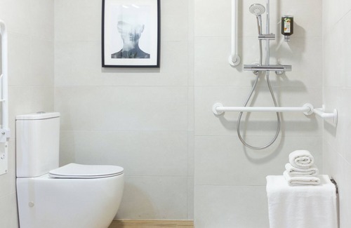 Montolivet Bed & Breakfast | VLC Host - Fray Pedro