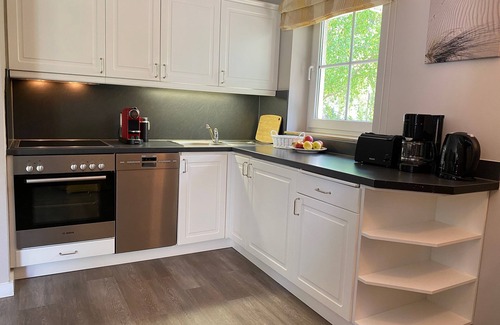 Neuhaus Apartment | Vom Kiefernwald zum Strand