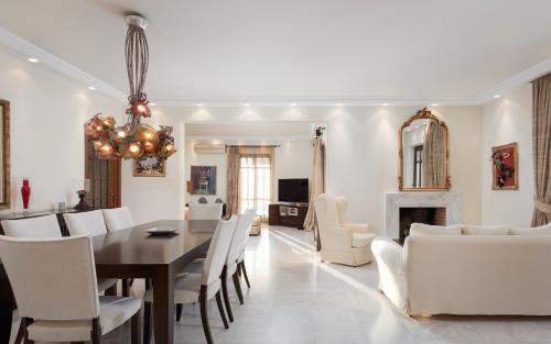 Vouliagmeni Apartment | Voula Riviera Apartment