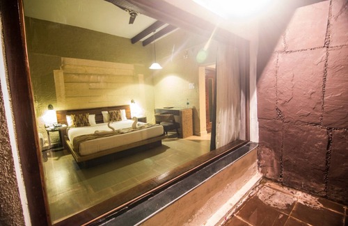 Avarghani Hotel | Vraksh Resort