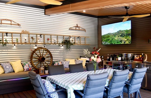 Talunga Bed & Breakfast | Vrbo Property