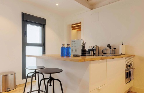 Moncloa - Arguelles Apartment | w* | Spacious 2BR at Palacio Real