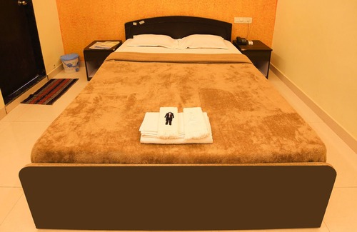 Guhagar Hotel | Wada Chirebandi