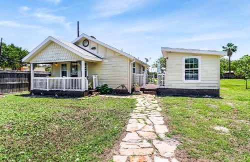 Aransas Pass House | Wahini Wave AP761