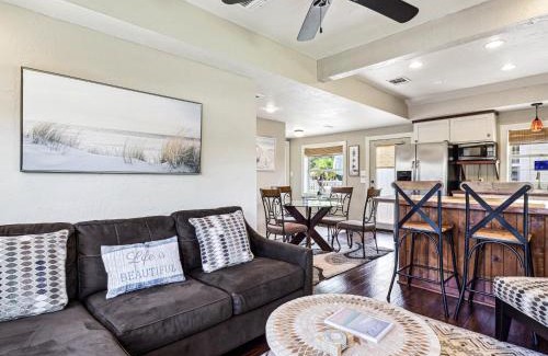 Aransas Pass House | Wahini Wave AP761
