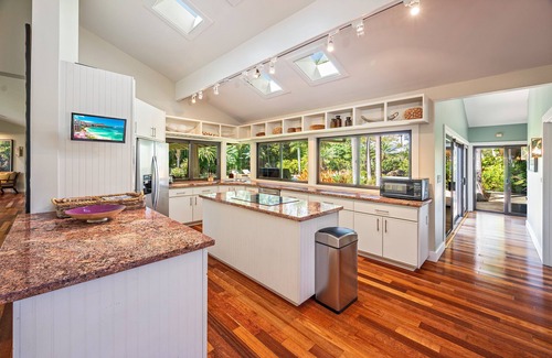 Kuliouou - Kalani Iki House | Waialae Golf Estates Tranquil Home w/Private Pool-Exclusive Golf Course View