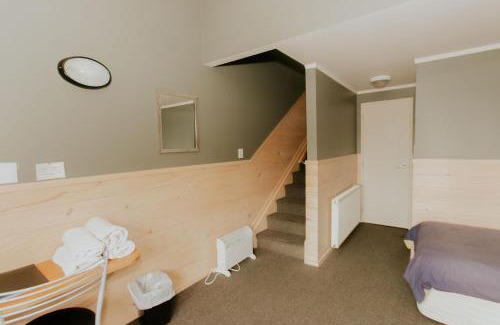 Waitomo Caves Hotel | Waitomo Village Chalets home of Kiwipaka