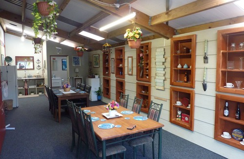 Kerikeri House | Waitotara Drive riverside garden retreat.