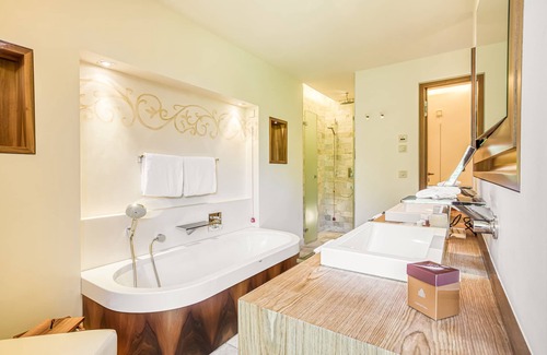 Zweiflingen-Friedrichsruhe Hotel | Wald & Schlosshotel Friedrichsruhe