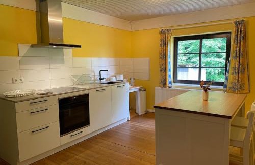 Alfen House | Waldhaus Wiesenblick mit Spielzimmer und Tischtennisraum