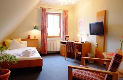 Sayda Hotel | Waldhotel Kreuztanne