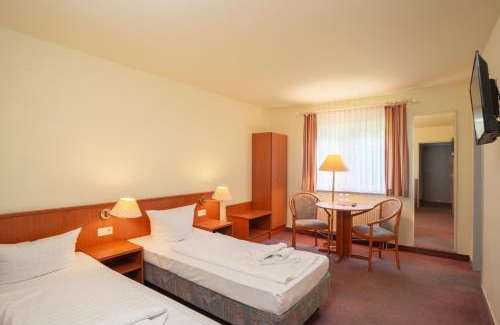 Schoneiche Hotel | Waldhotel Schöneiche -Self Check-In-