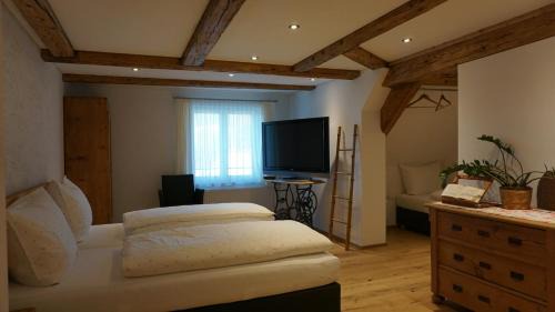 Zwischenwasser Bed & Breakfast | Waldrast Bed & Breakfast