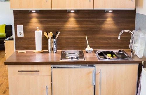 Treppendorf Apartment | Waldzimmer - Lovingly furnished apartment near Musikhaus Thomann