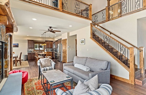 Steamboat Springs House | Walk to Downtown! Hot Tub! Garage Parking!