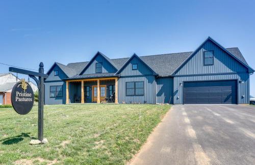 Ronks House | Walk to the Amish Village Spacious Ronks Getaway!