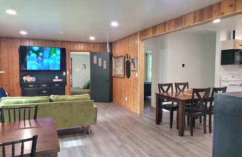 Arnolds Park House | Walk to the Concerts!