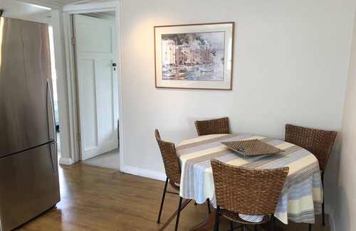 Mapua Cottage | Walk to the wharf and village