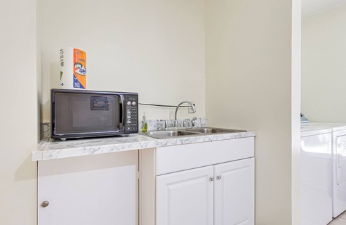 Mobile Apartment | Walk to University of South Alabama: Mobile Apt